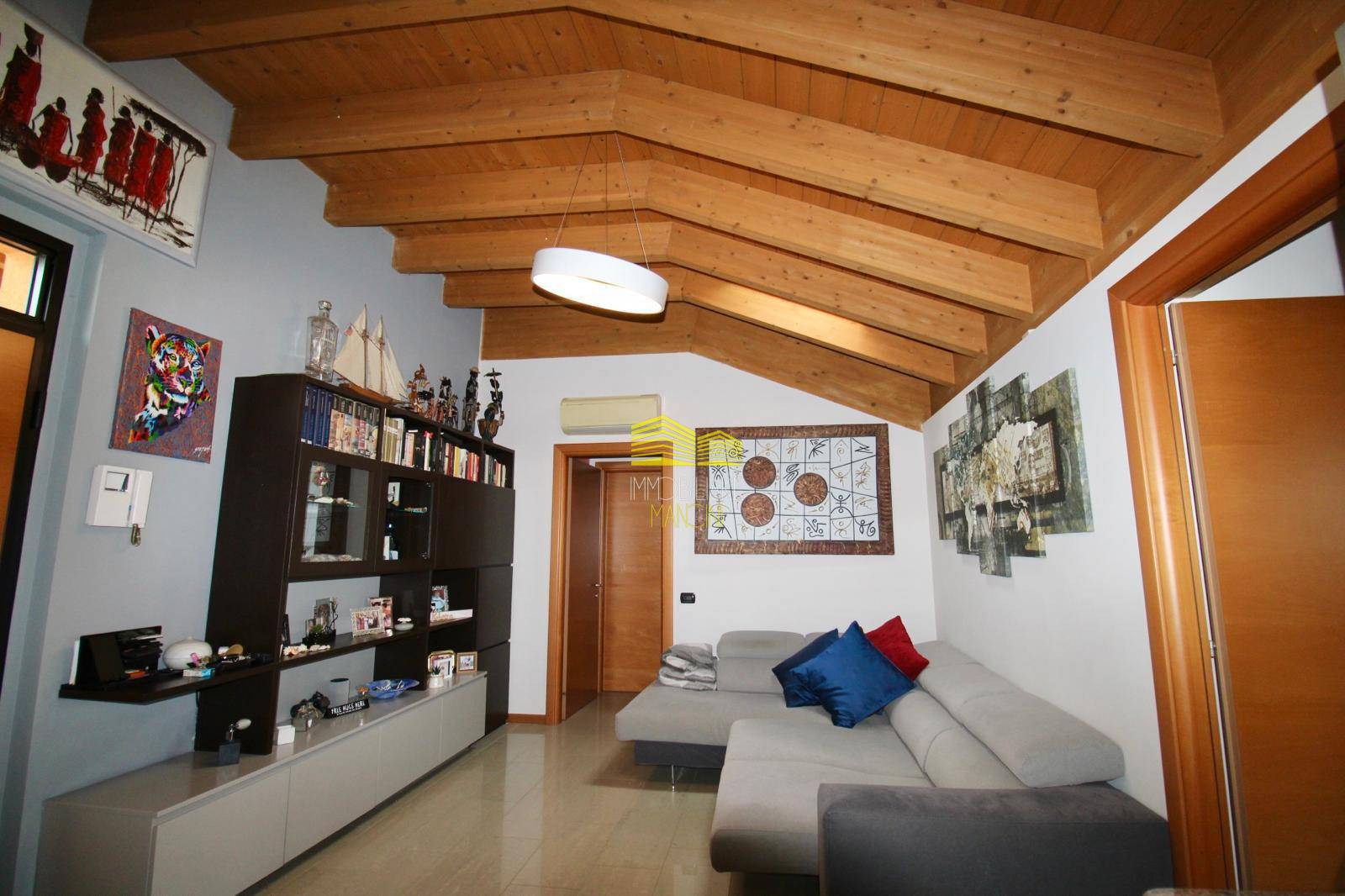 Trilocale in vendita a Cornate d'Adda, Colnago