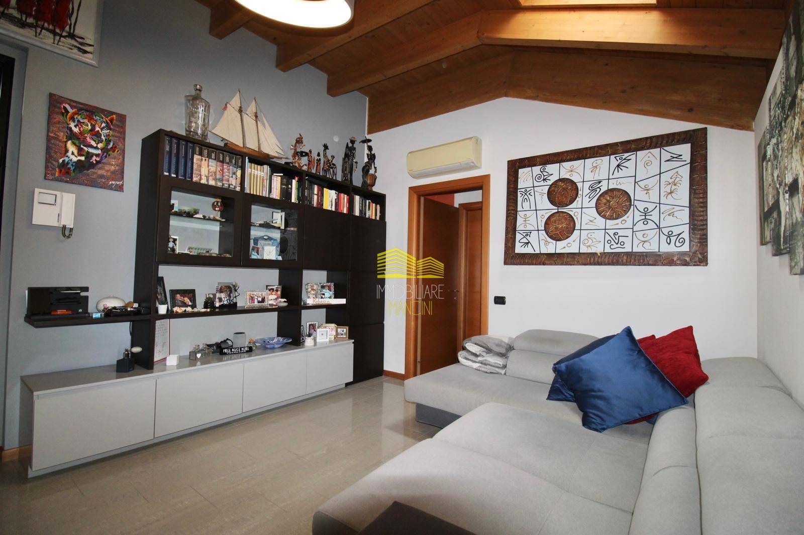 Trilocale in vendita a Cornate d'Adda, Colnago