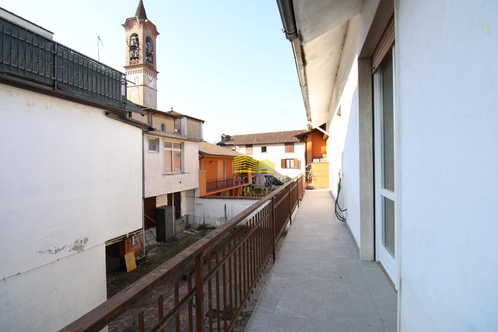 Quadrilocale in vendita a Terno d'Isola