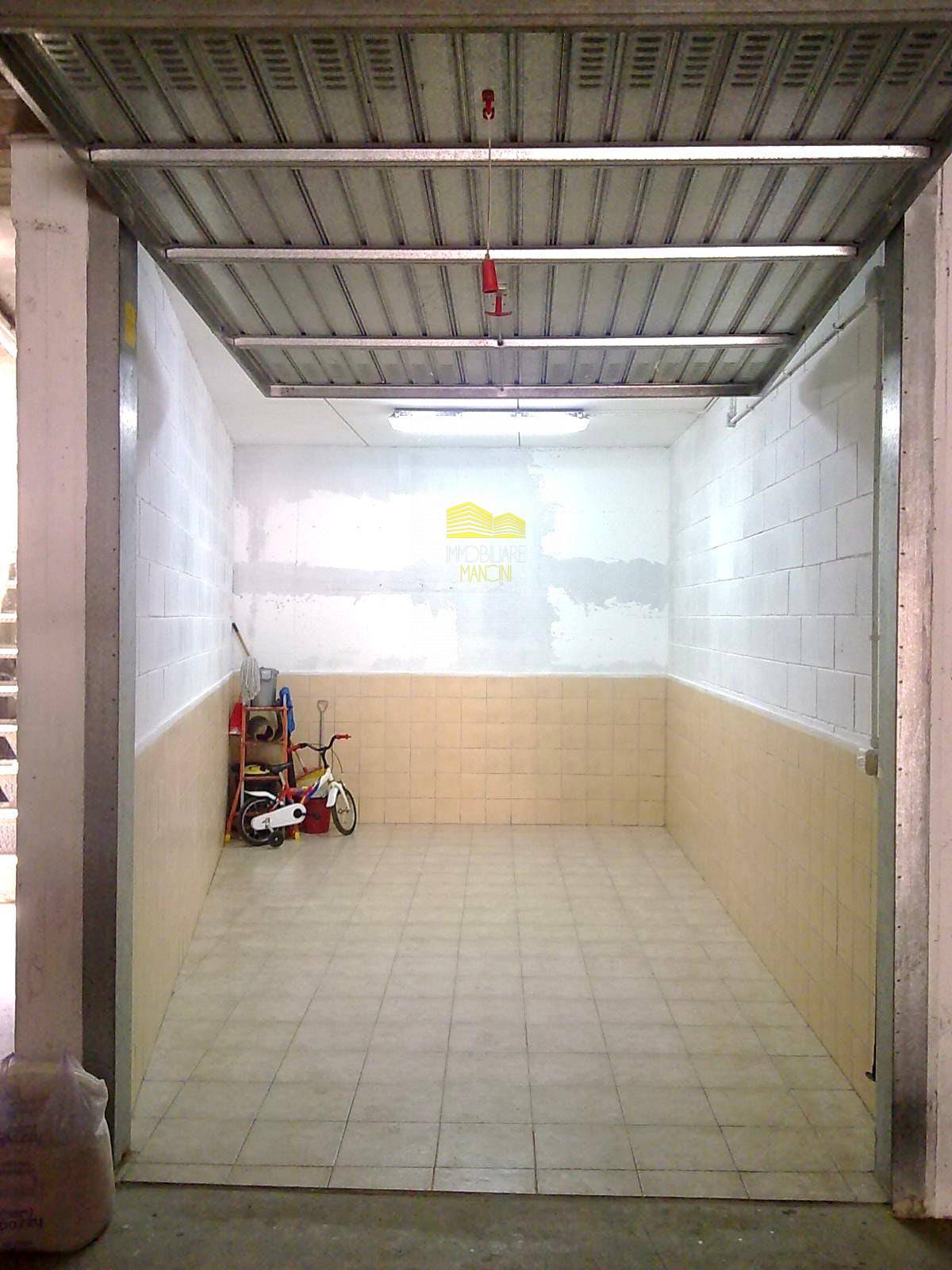 Box o garage in vendita a Trezzo sull'Adda