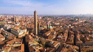 Quadrilocale da ristrutturare, Bologna centro storico