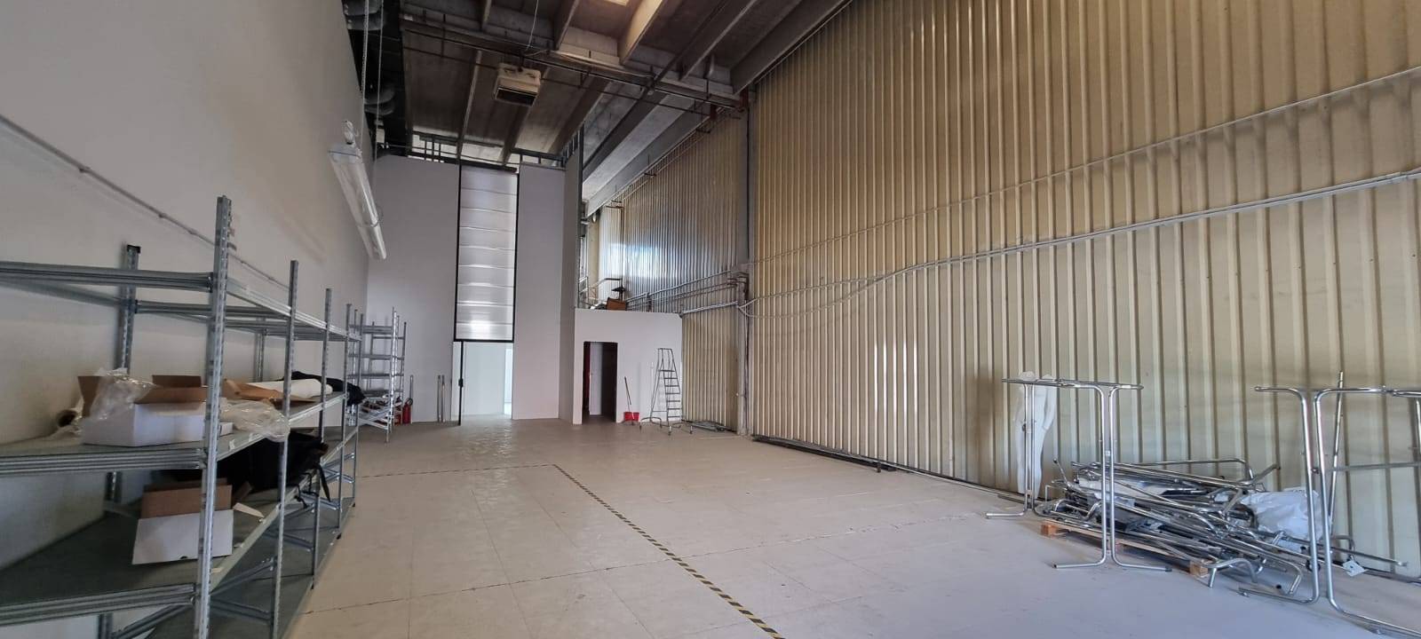 Commerciale Altro in vendita a Argelato, Funo