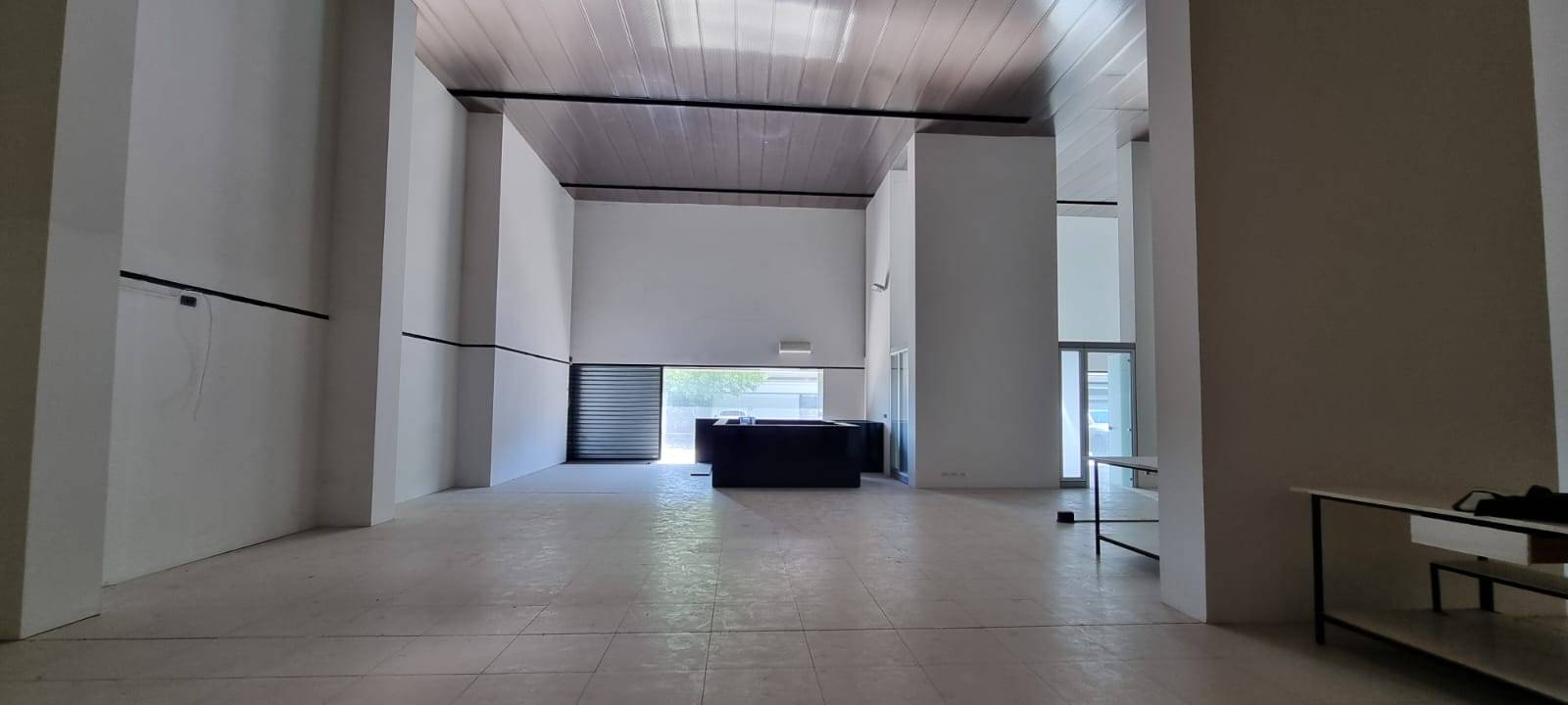 Commerciale Altro in vendita a Argelato, Funo