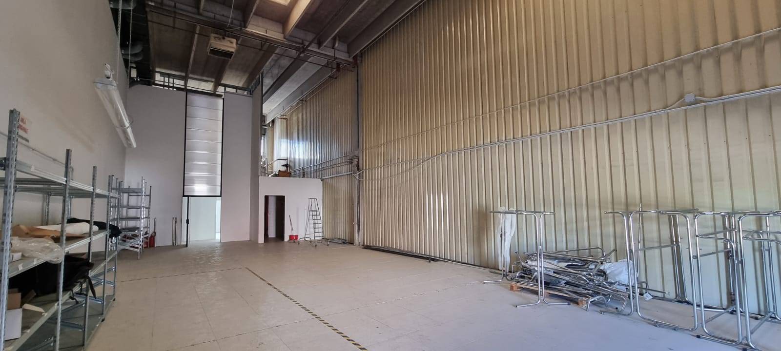 Commerciale Altro in vendita a Argelato, Funo