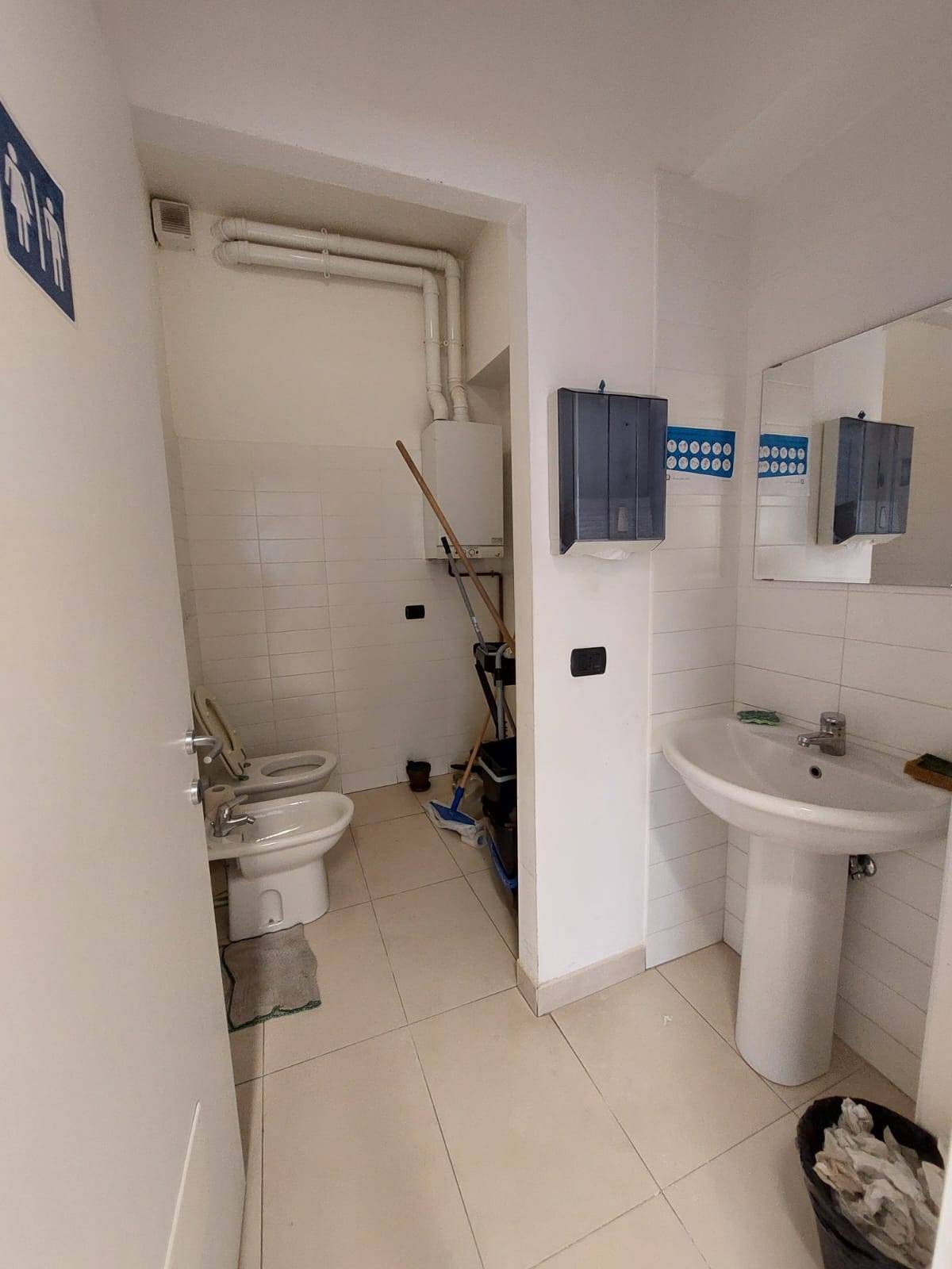 Ufficio in vendita a Bologna, Zona Fossolo