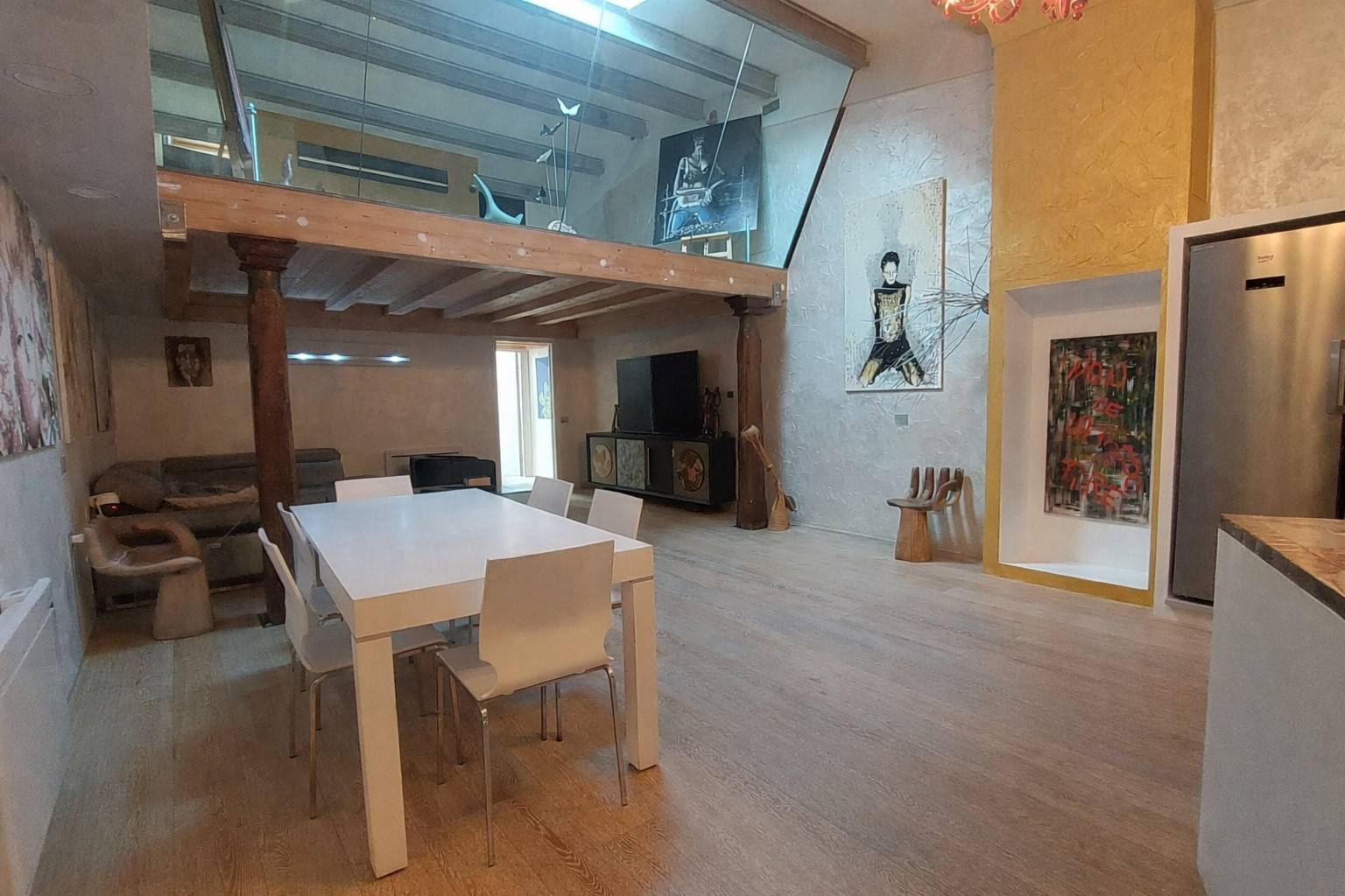 Show room in vendita a Castel San Pietro Terme