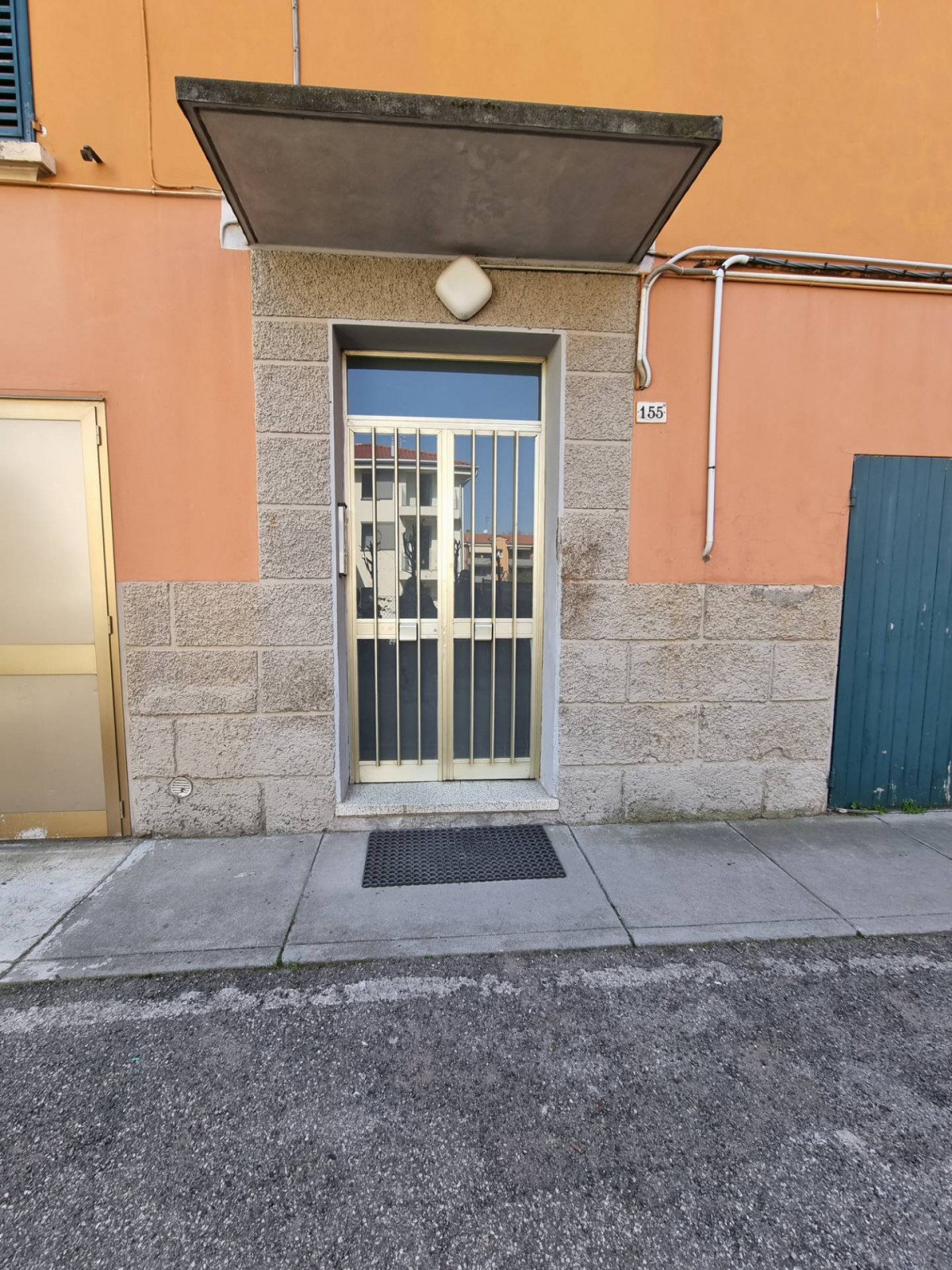 Locale Commerciale in affitto a San Lazzaro di Savena, San Lazzaro Centro