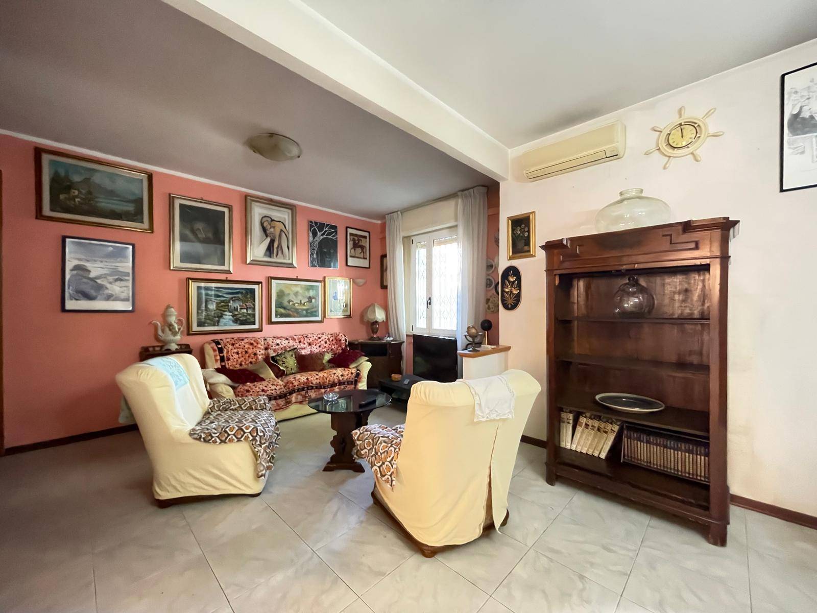 Appartamento in vendita a Rimini, Via Covignano