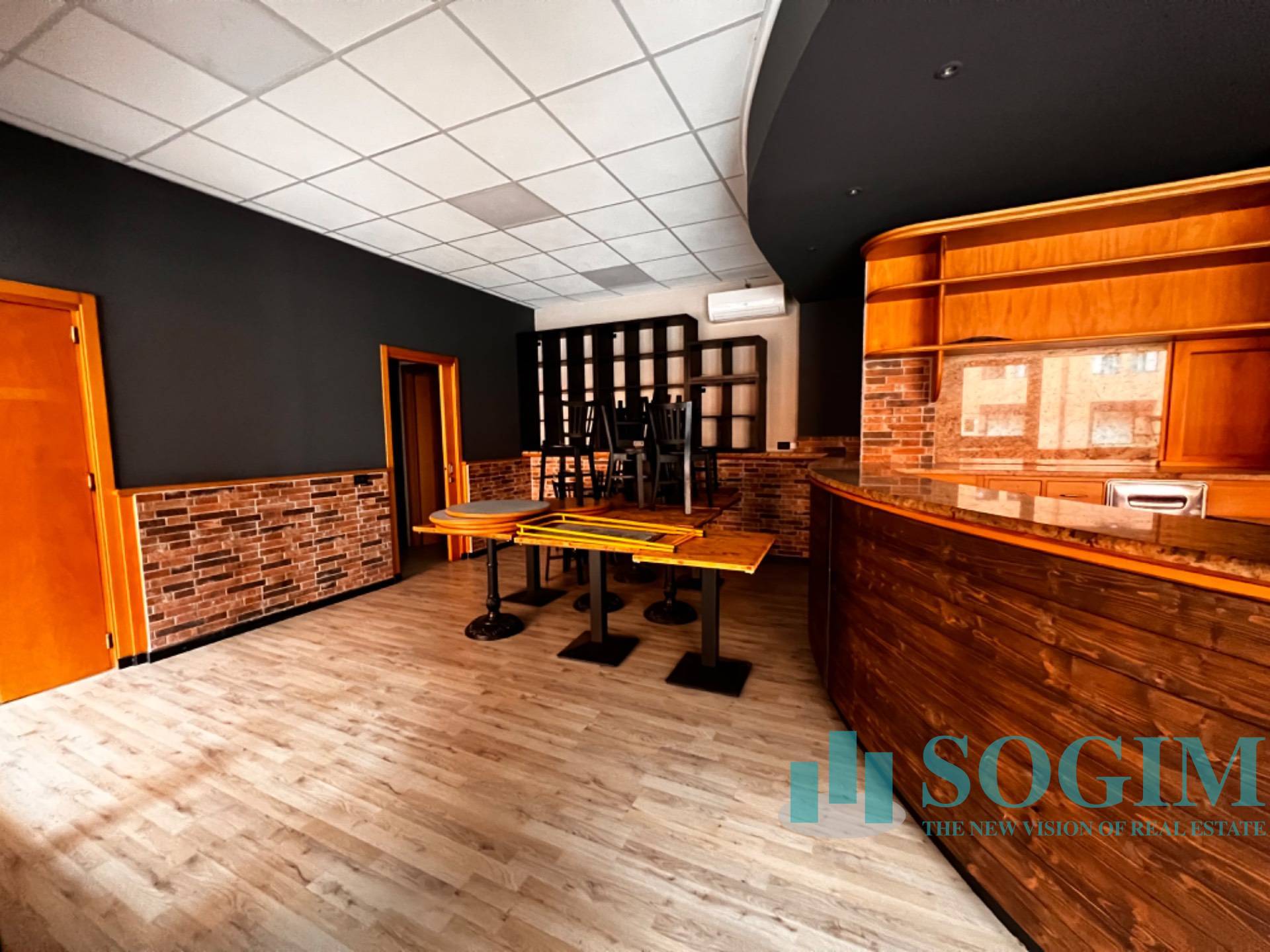 Negozio in vendita a Como