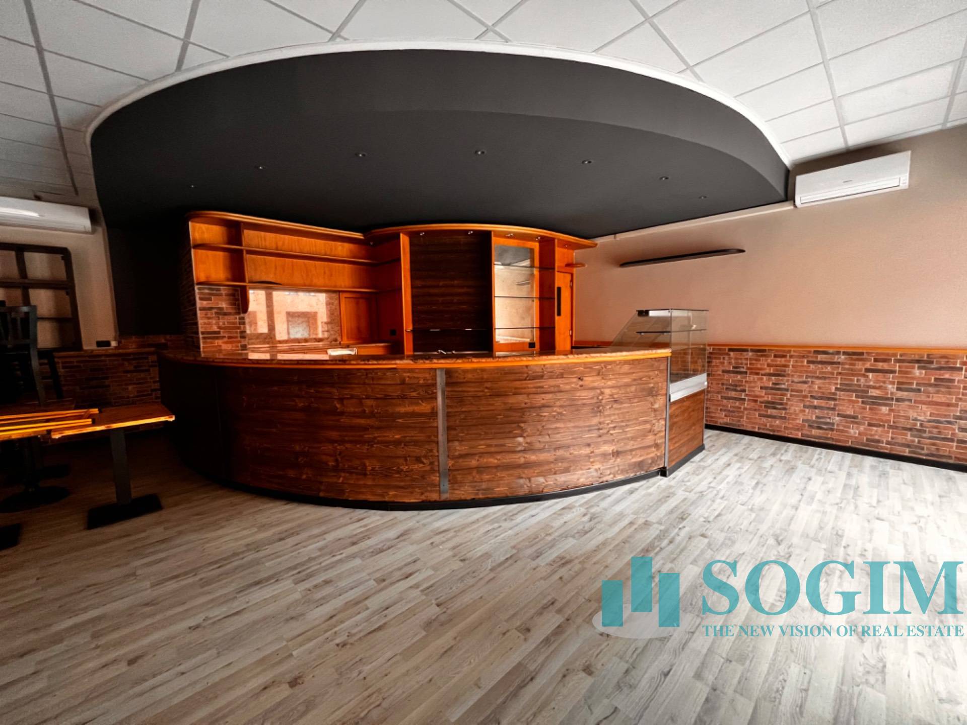 Negozio in vendita a Como