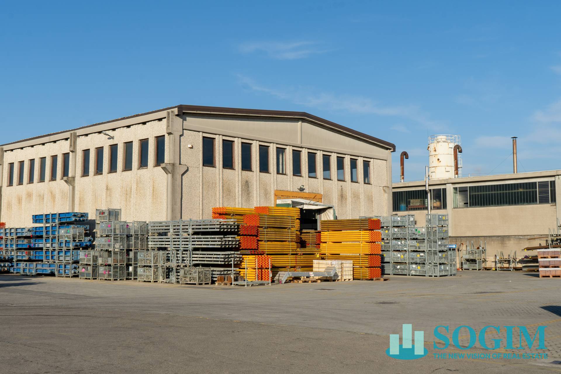 Capannone in vendita a Turate