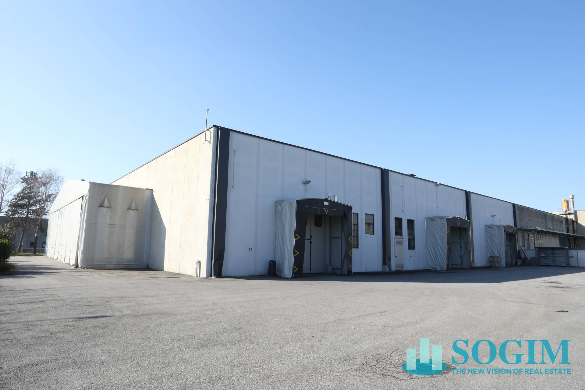 Capannone in vendita a Mozzate