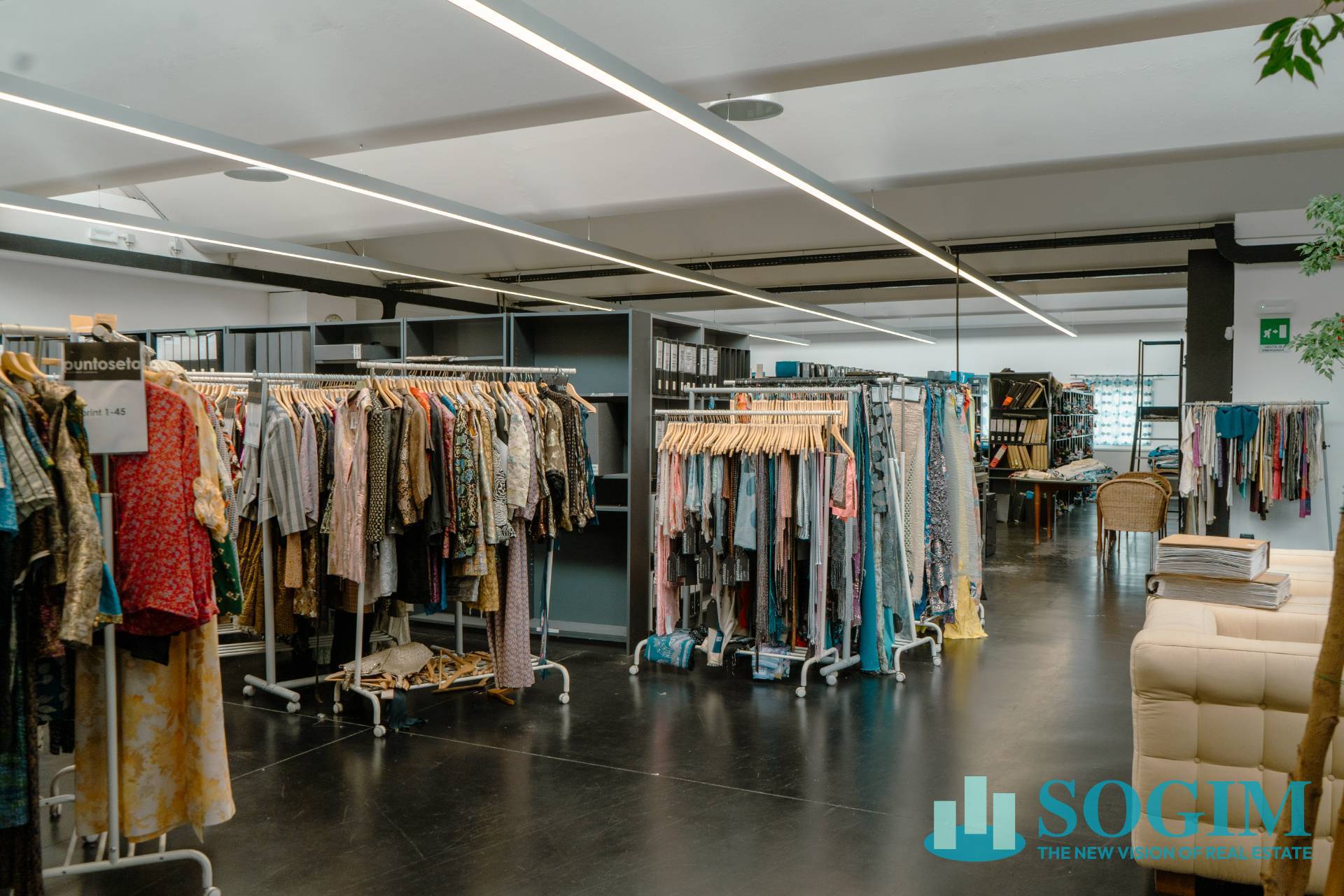 Capannone in vendita a Bulgarograsso