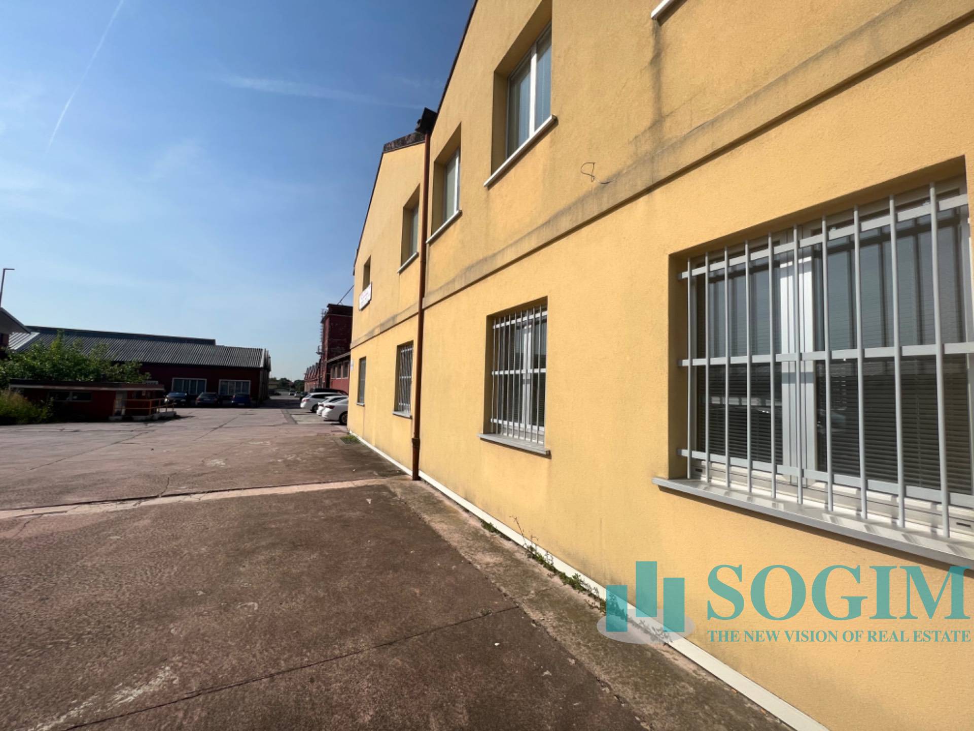 Ufficio in affitto a Bregnano