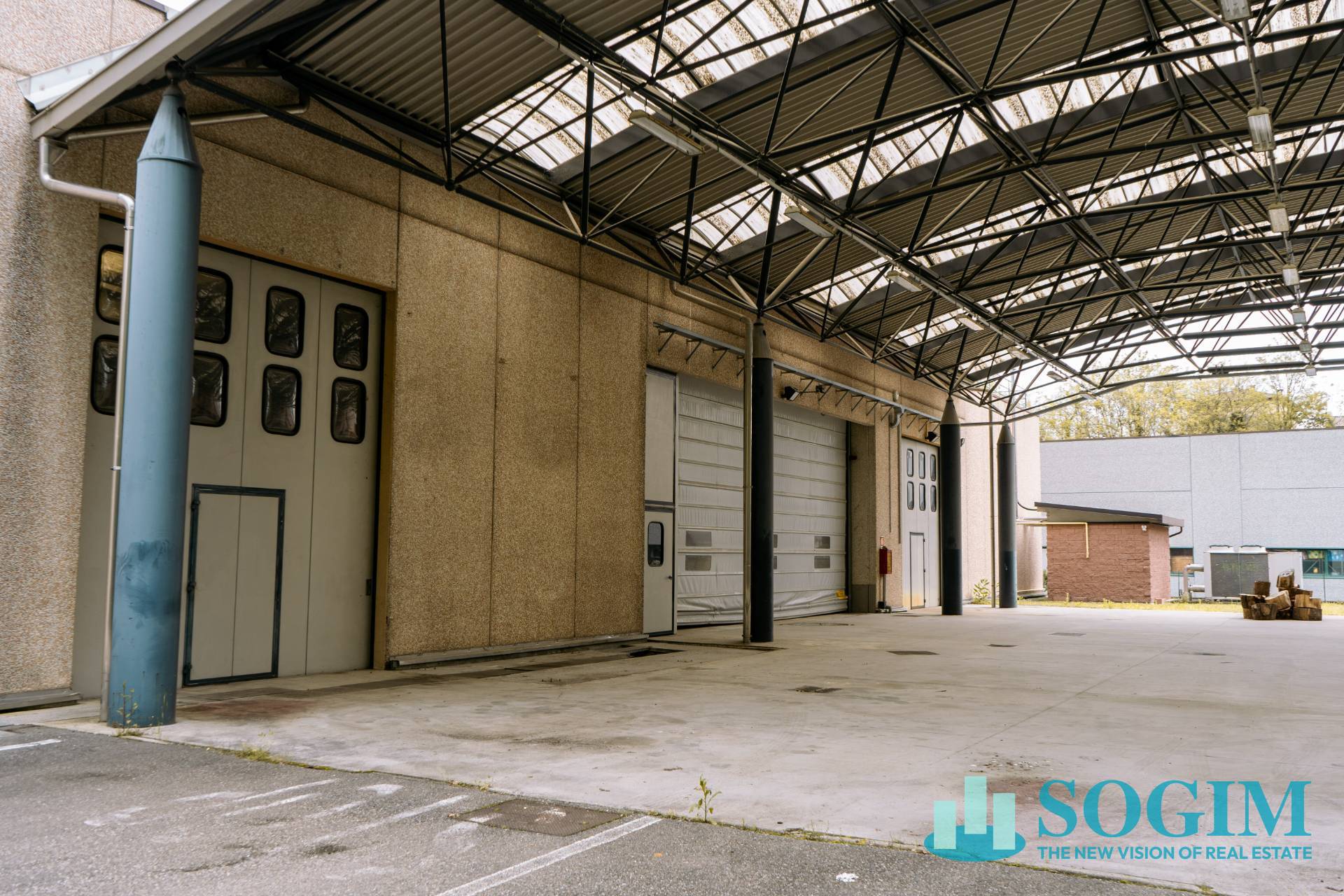 Capannone in vendita a Olgiate Comasco