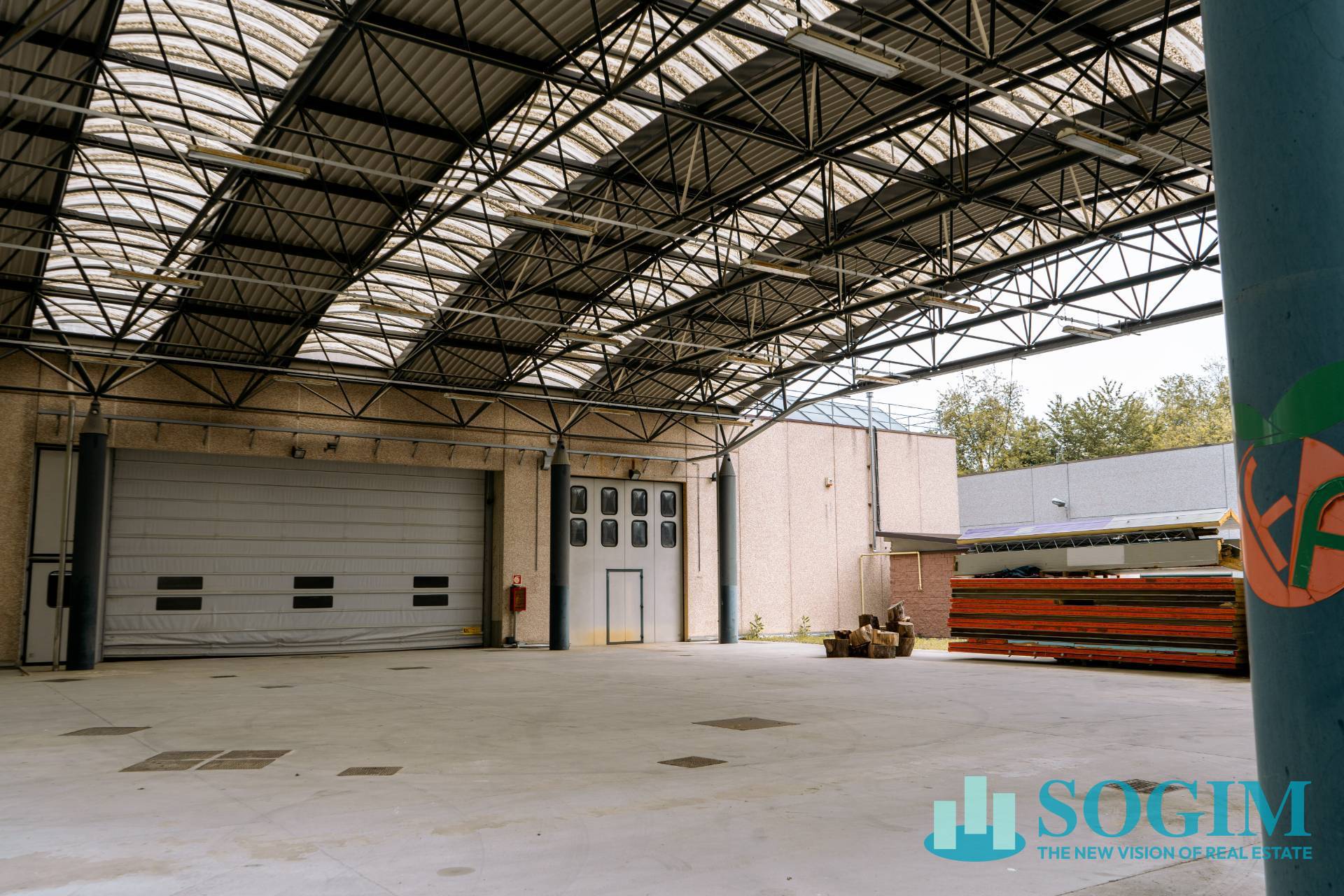 Capannone in vendita a Olgiate Comasco