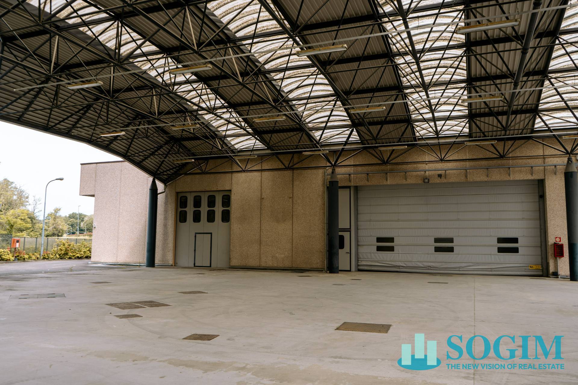 Capannone in vendita a Olgiate Comasco