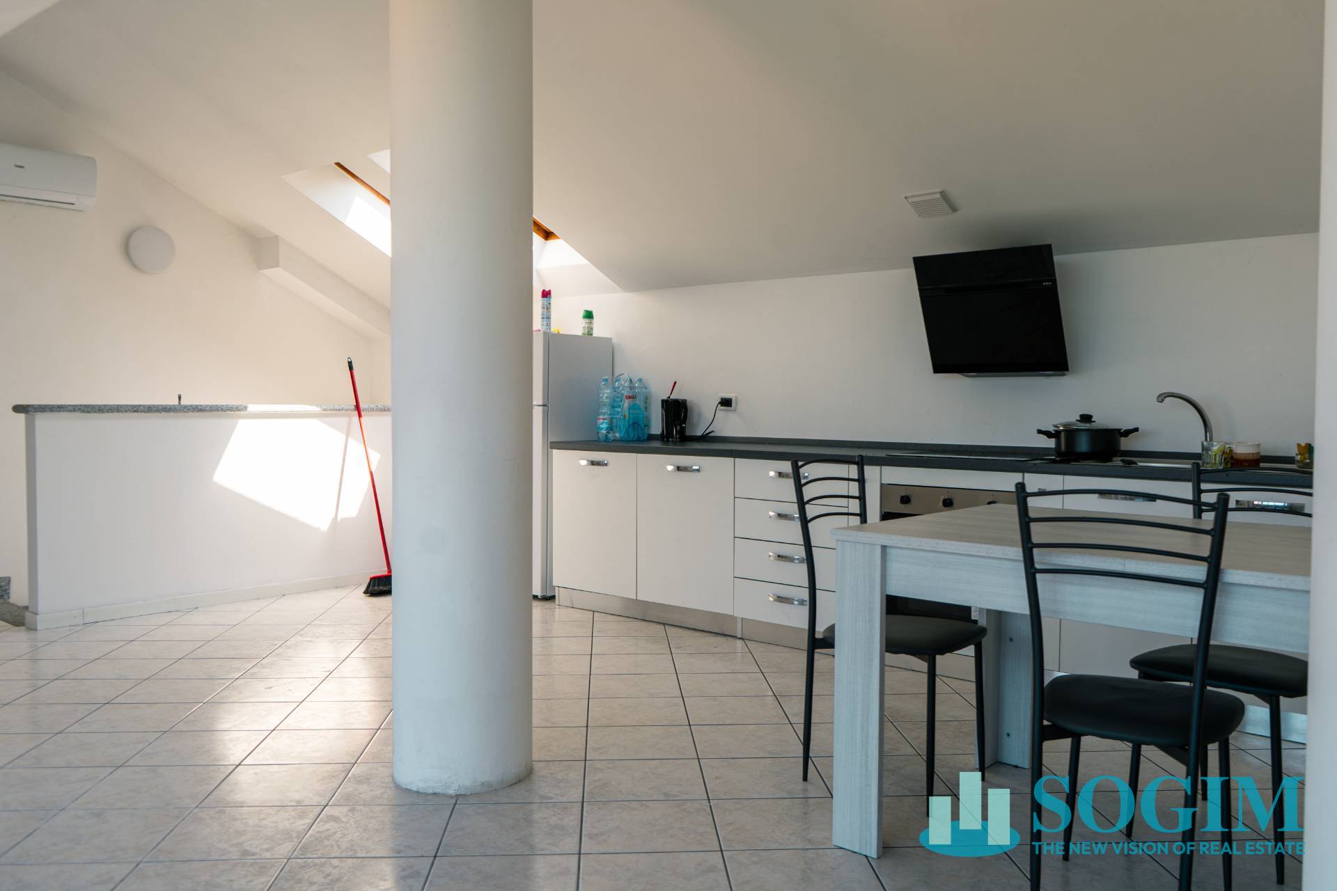 Appartamento in vendita a Figino Serenza