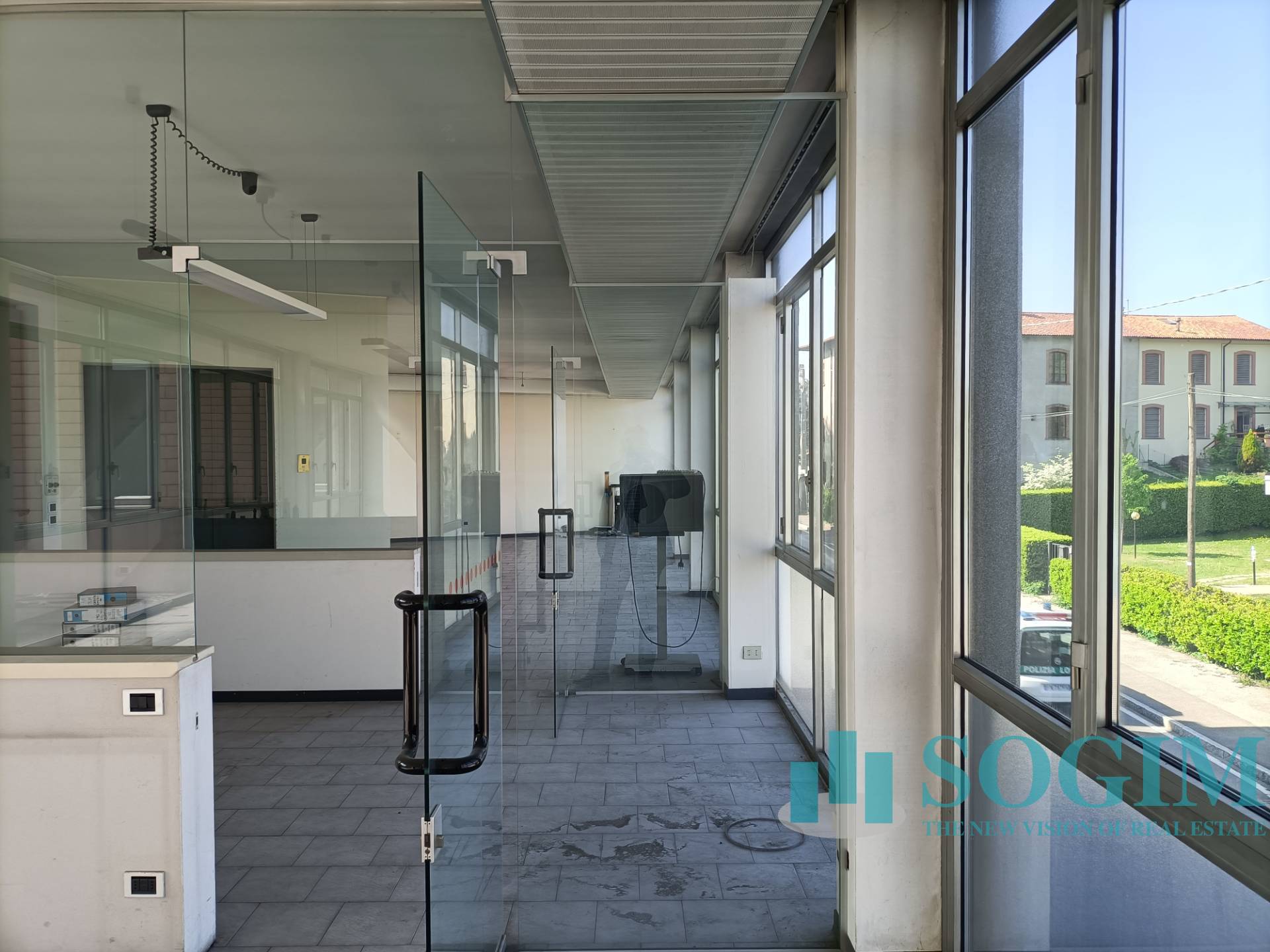 Capannone in affitto a Inverigo