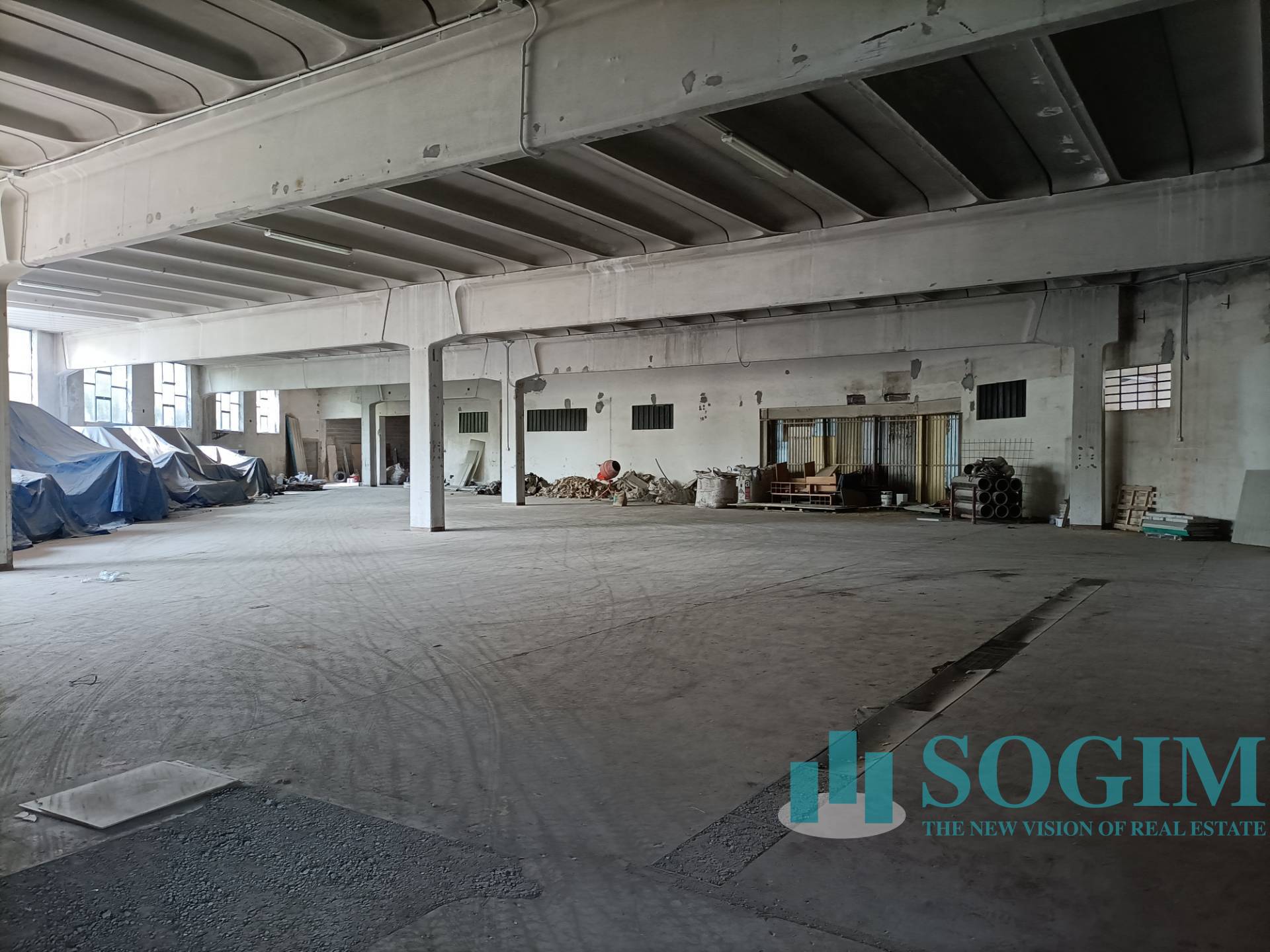 Capannone in affitto a Inverigo