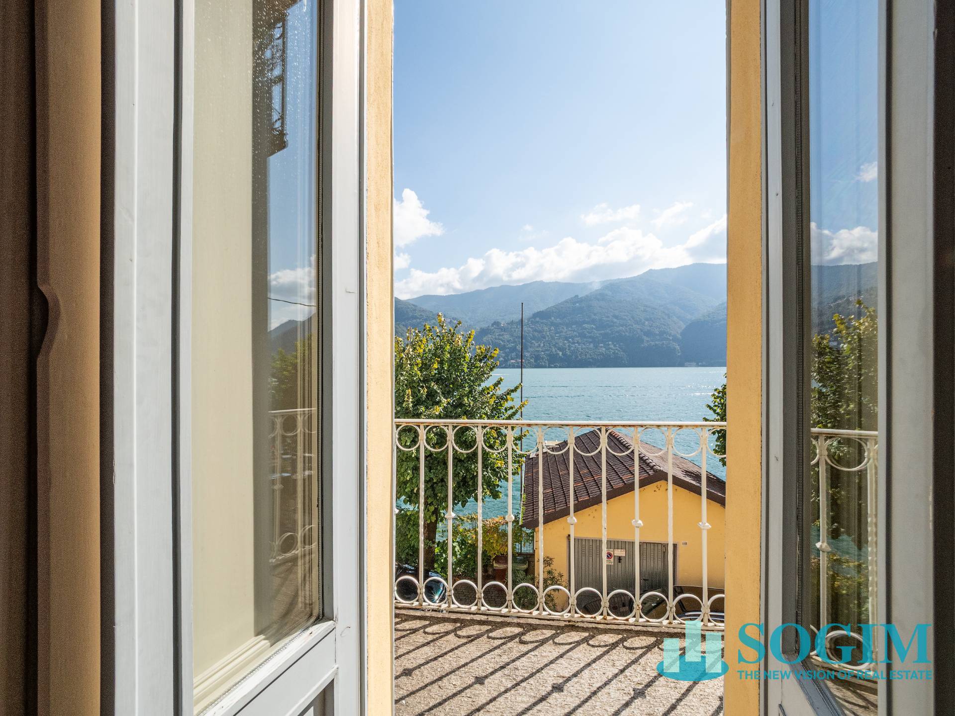 Appartamento in vendita a Laglio