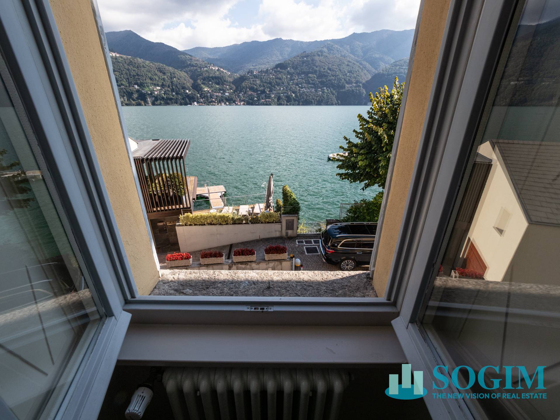 Appartamento in vendita a Laglio