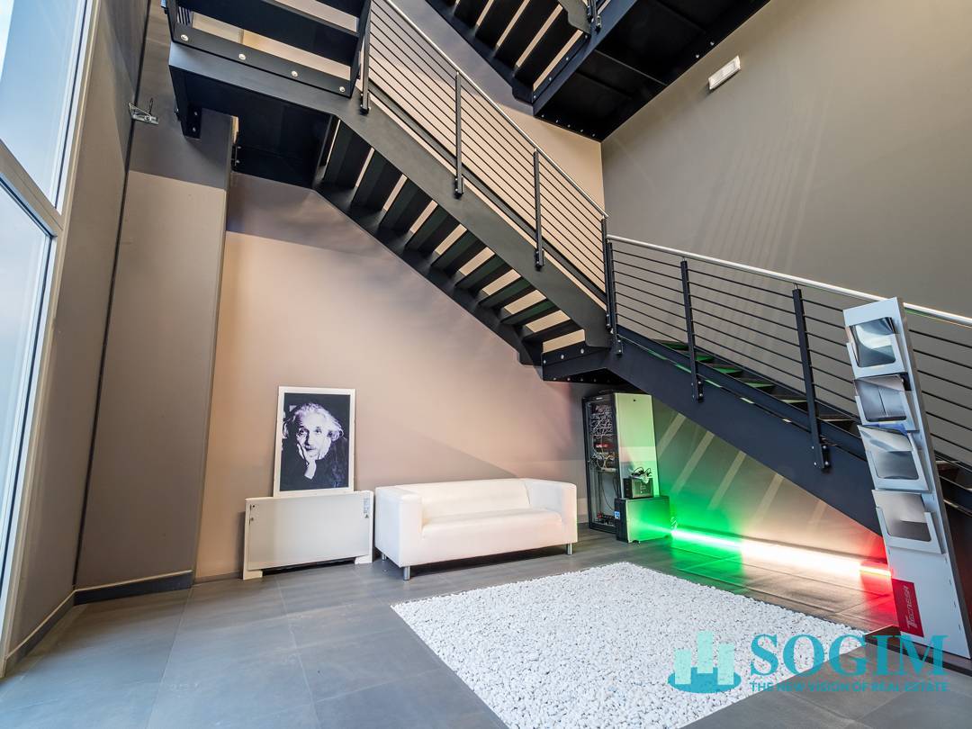 Capannone + Palazzina Uffici in vendita a Albavilla