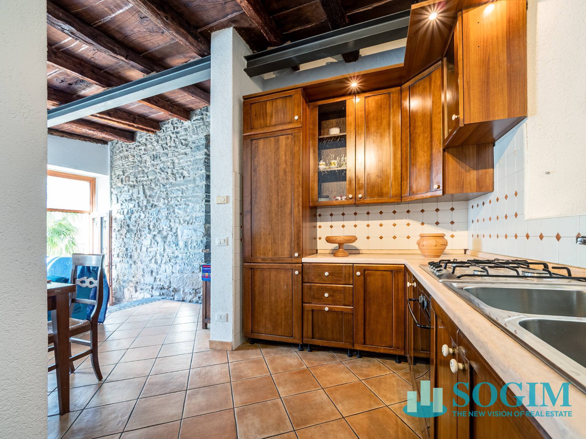 Appartamento in affitto a Como, Borghi