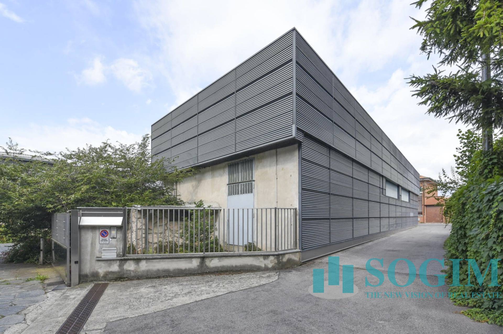 Capannone in vendita a Cant