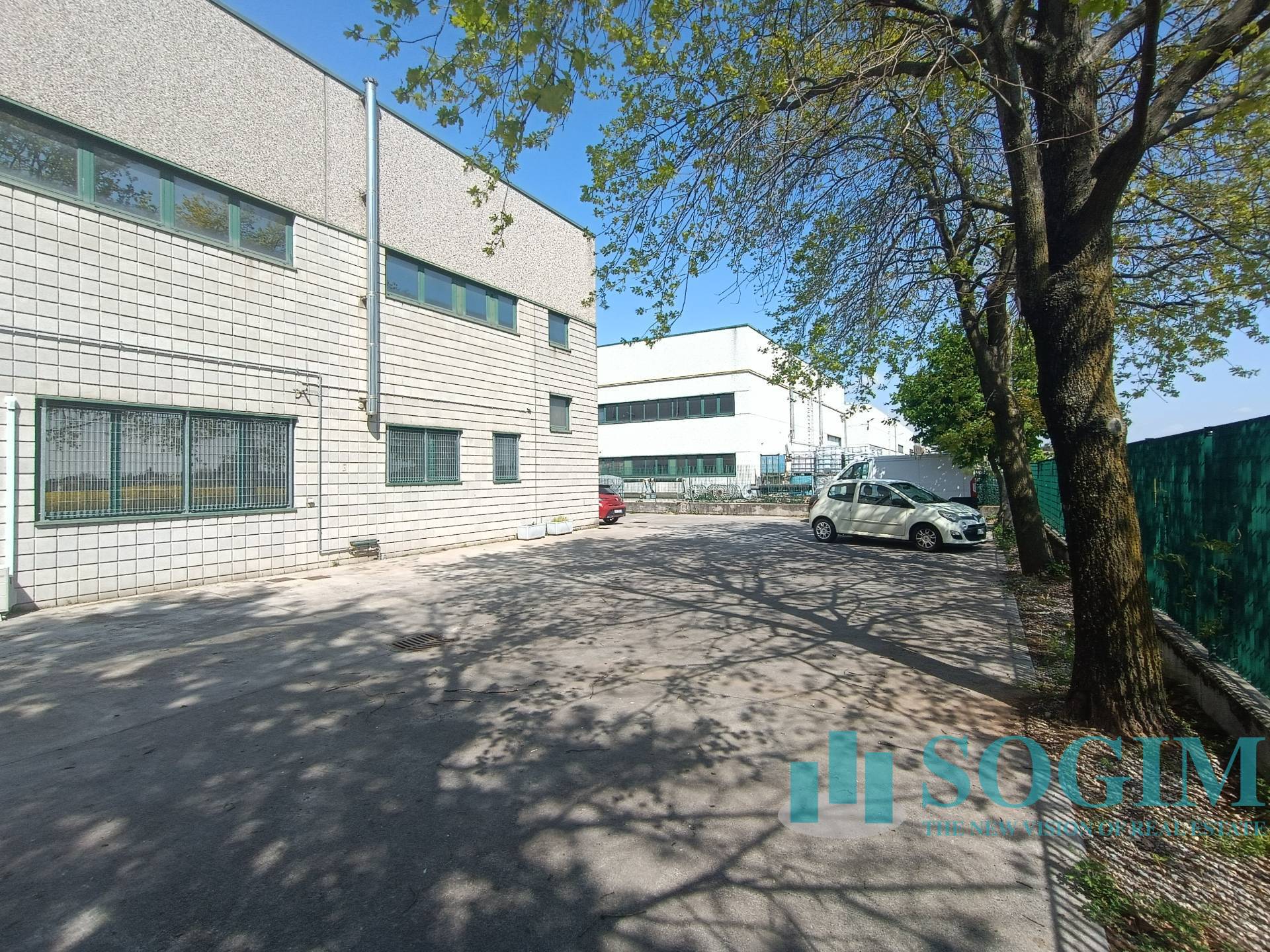 Deposito/Magazzino in vendita a Lurago Marinone