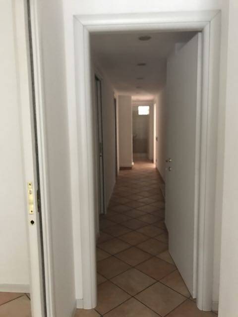 Ufficio in vendita a Cant