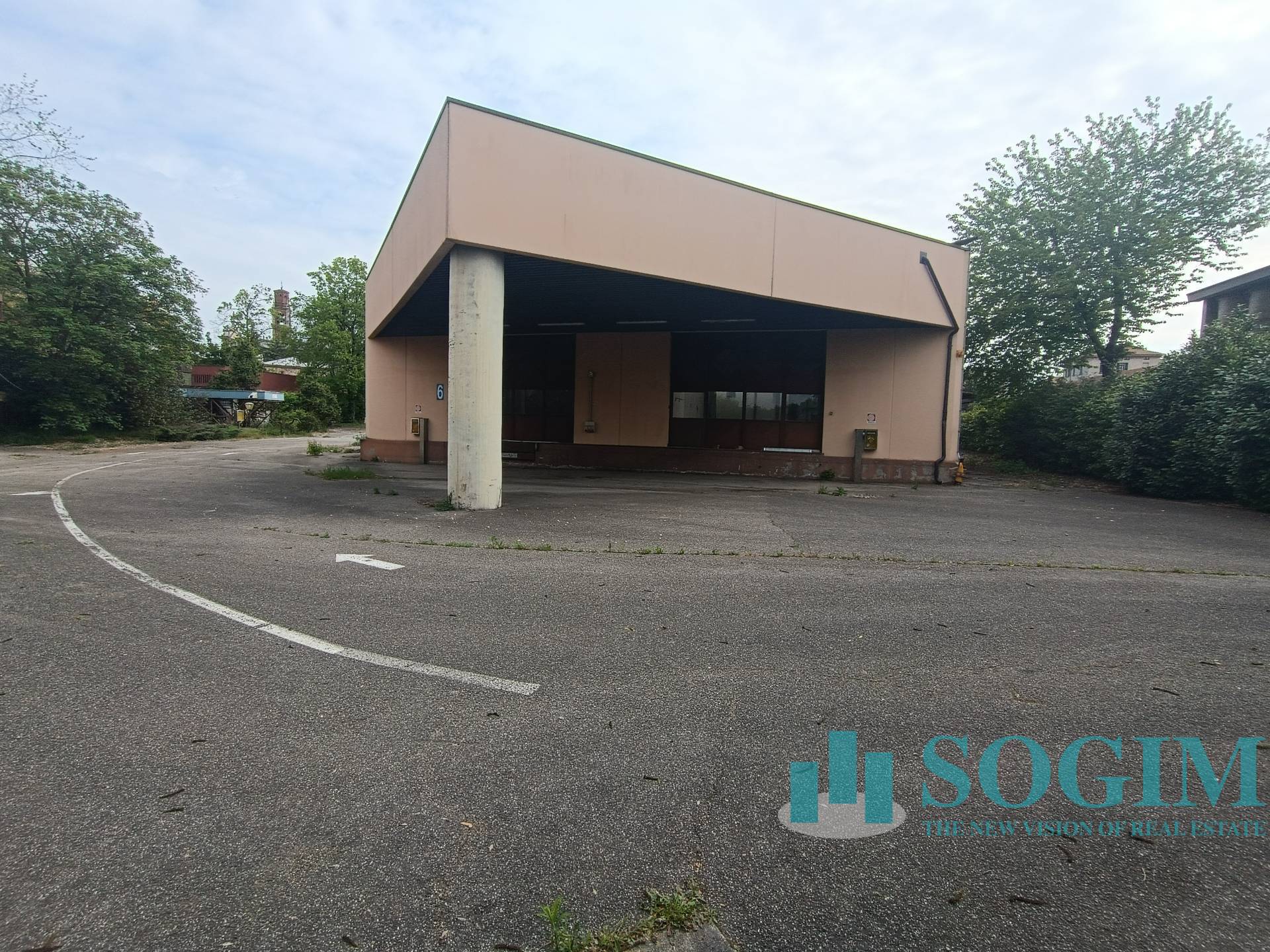 Terreno commerciale in vendita a Olgiate Comasco