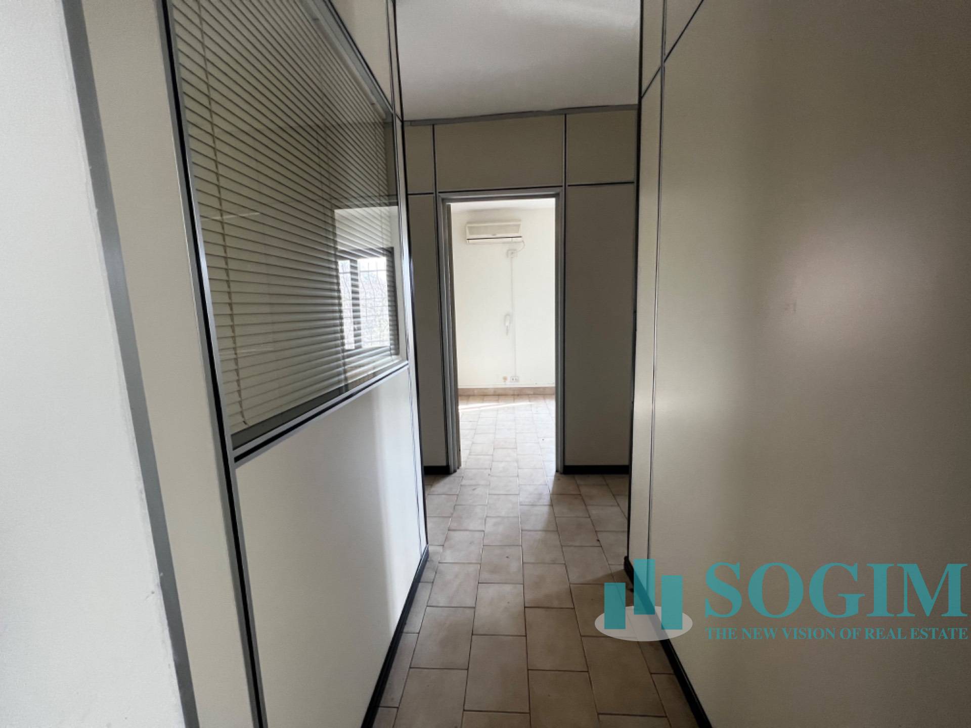 Ufficio in affitto a Vertemate con Minoprio