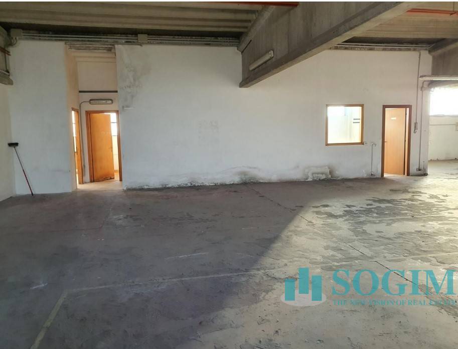 Capannone in affitto a Vertemate con Minoprio