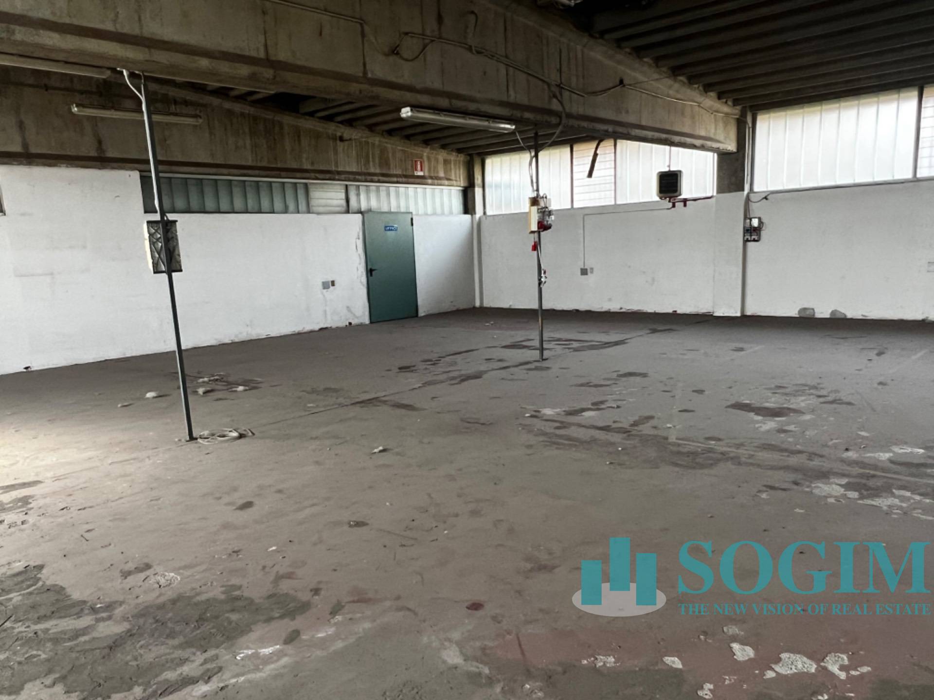 Capannone in affitto a Vertemate con Minoprio