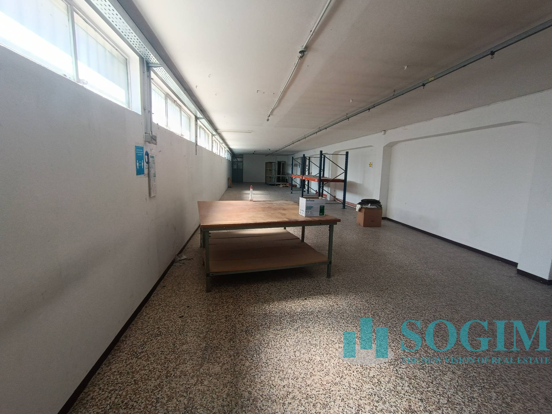 Capannone in vendita a Rovellasca