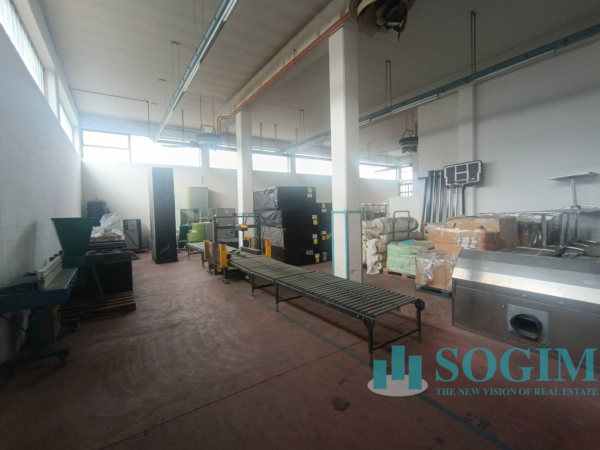 Capannone in affitto a Olgiate Comasco