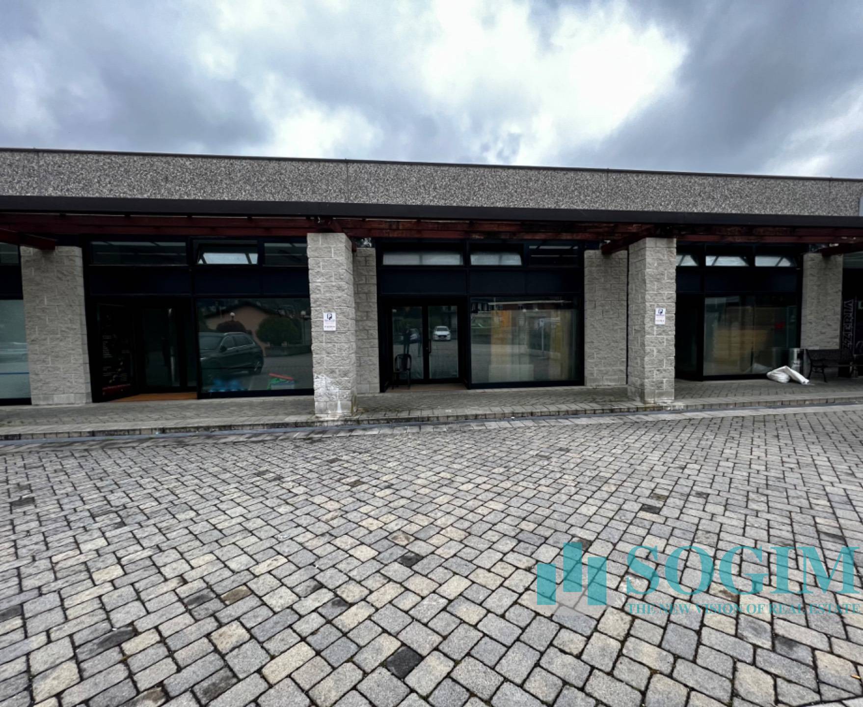 Deposito/Magazzino in vendita a Senna Comasco