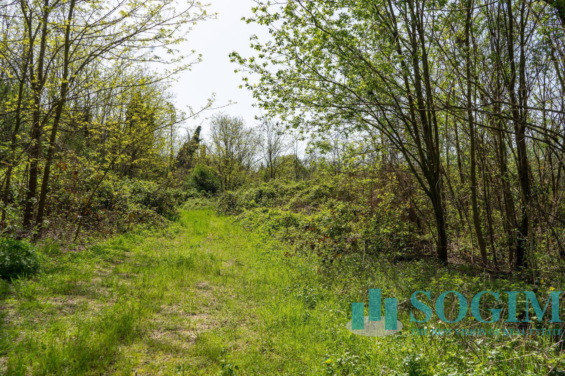 Terreno commerciale in vendita a Cant