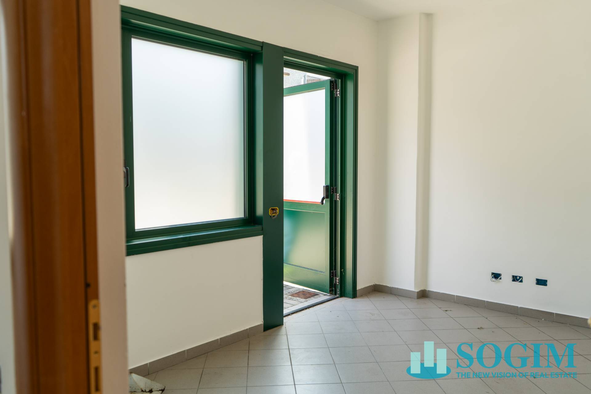 Capannone in vendita a Solbiate con Cagno