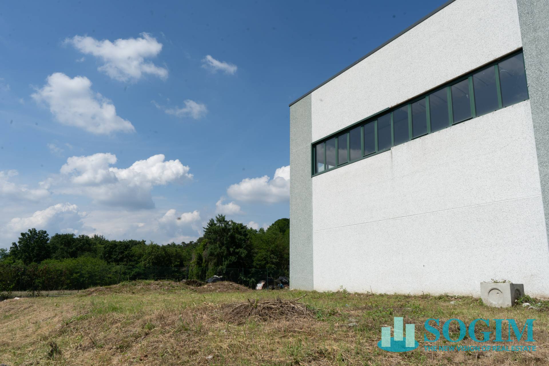 Capannone in vendita a Solbiate con Cagno