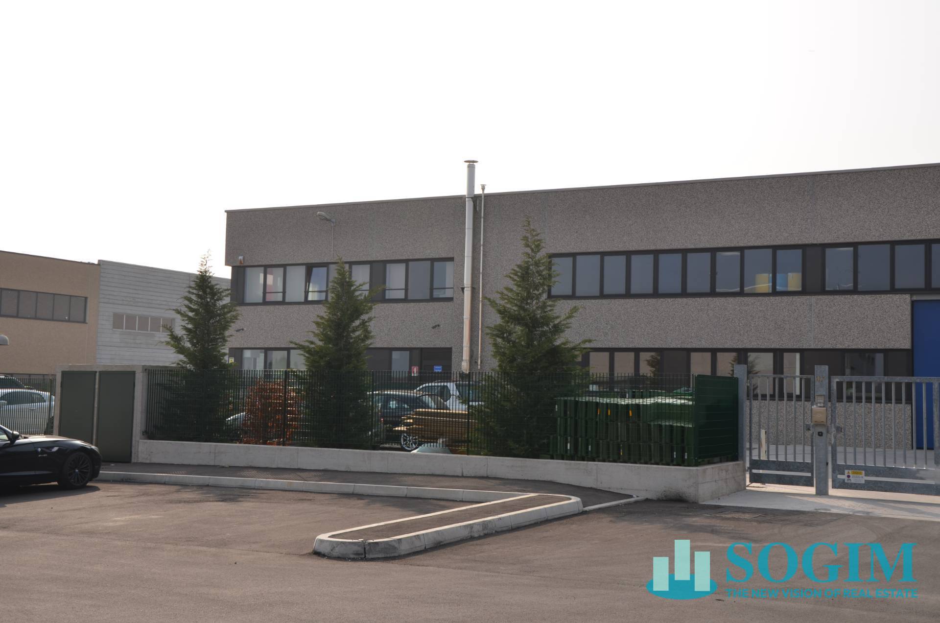 Terreno industriale in vendita a Turate