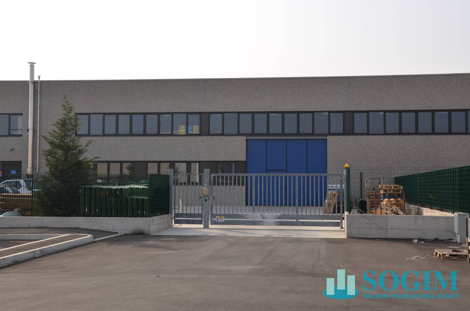 Terreno industriale in vendita a Turate