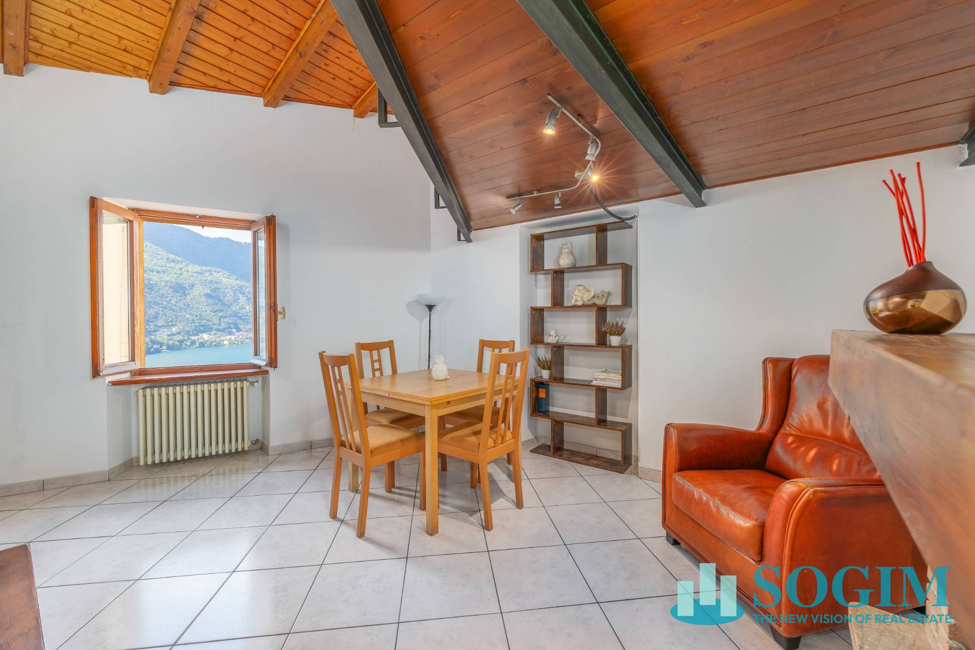 Appartamento in vendita a Blevio, Capovico