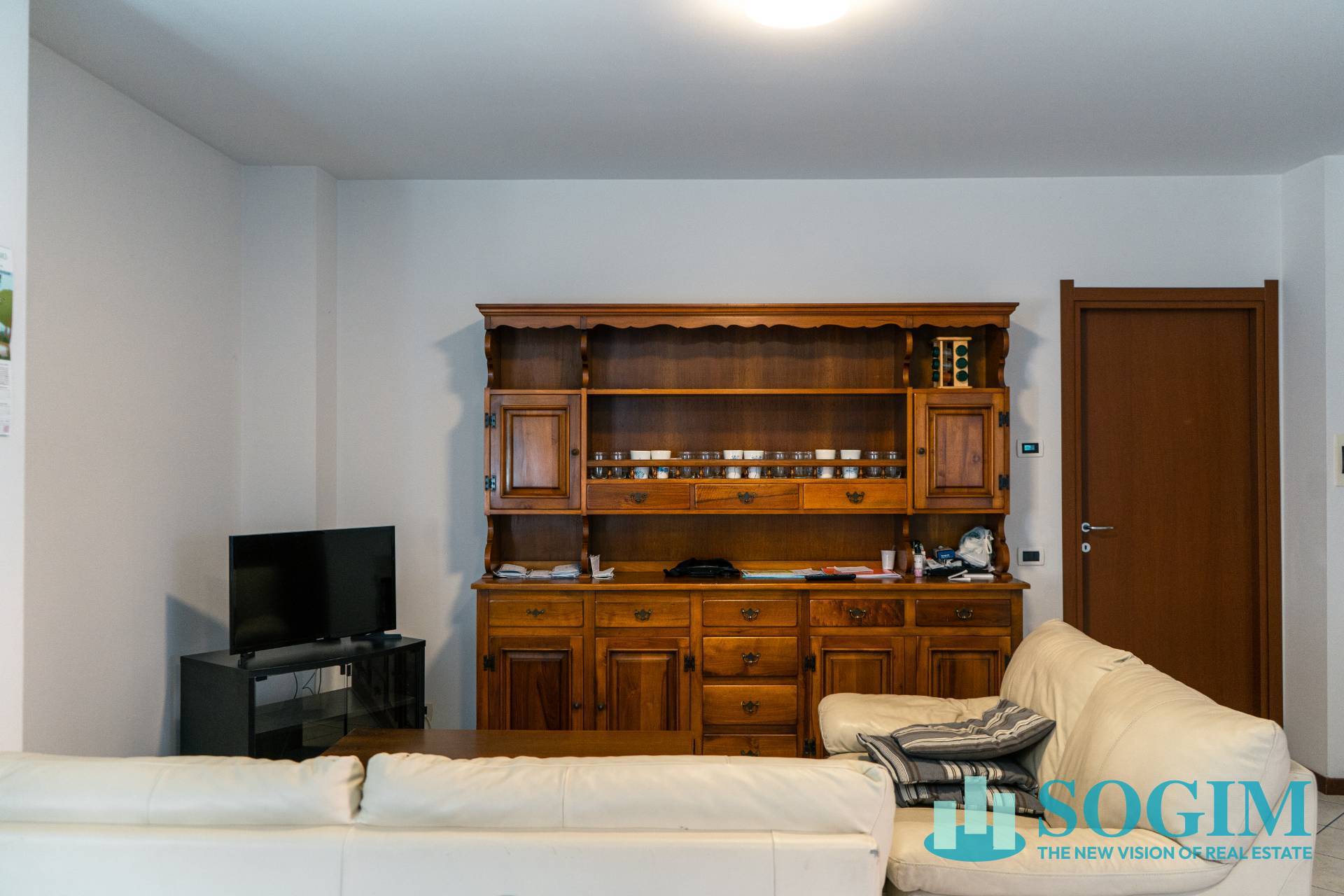 Palazzo in vendita a Figino Serenza