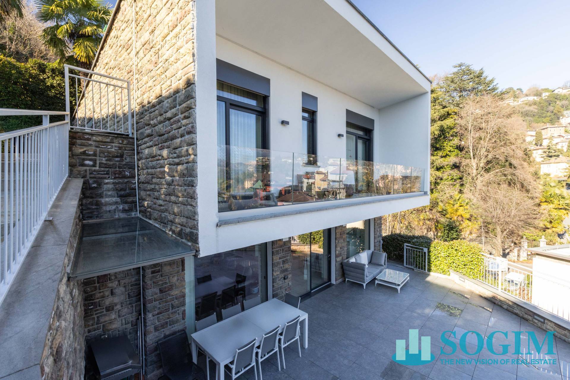 Villa in vendita a Como