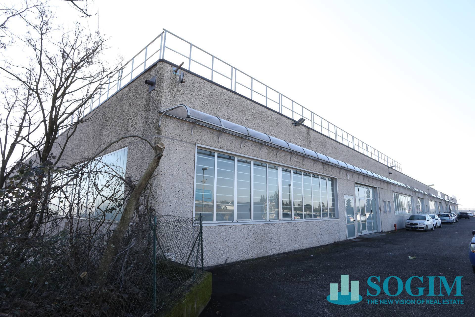 Capannone in affitto a Mozzate