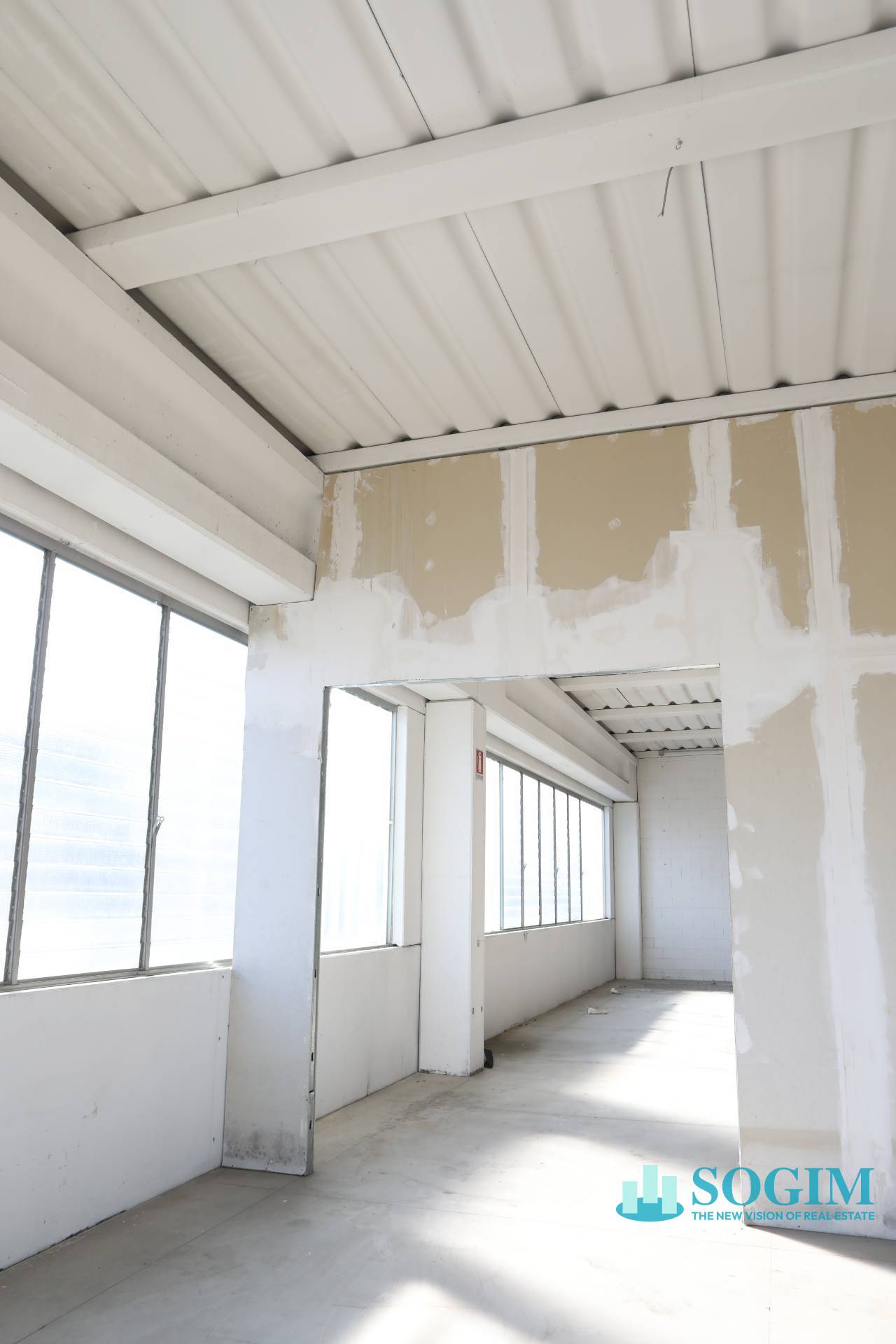 Capannone in affitto a Mozzate