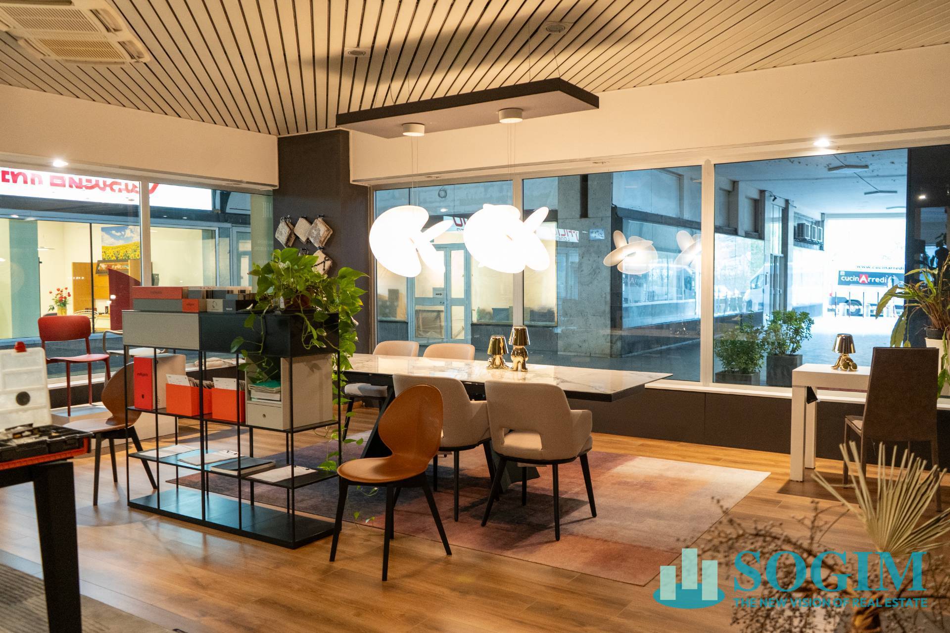 Negozio in vendita a Como, Borghi