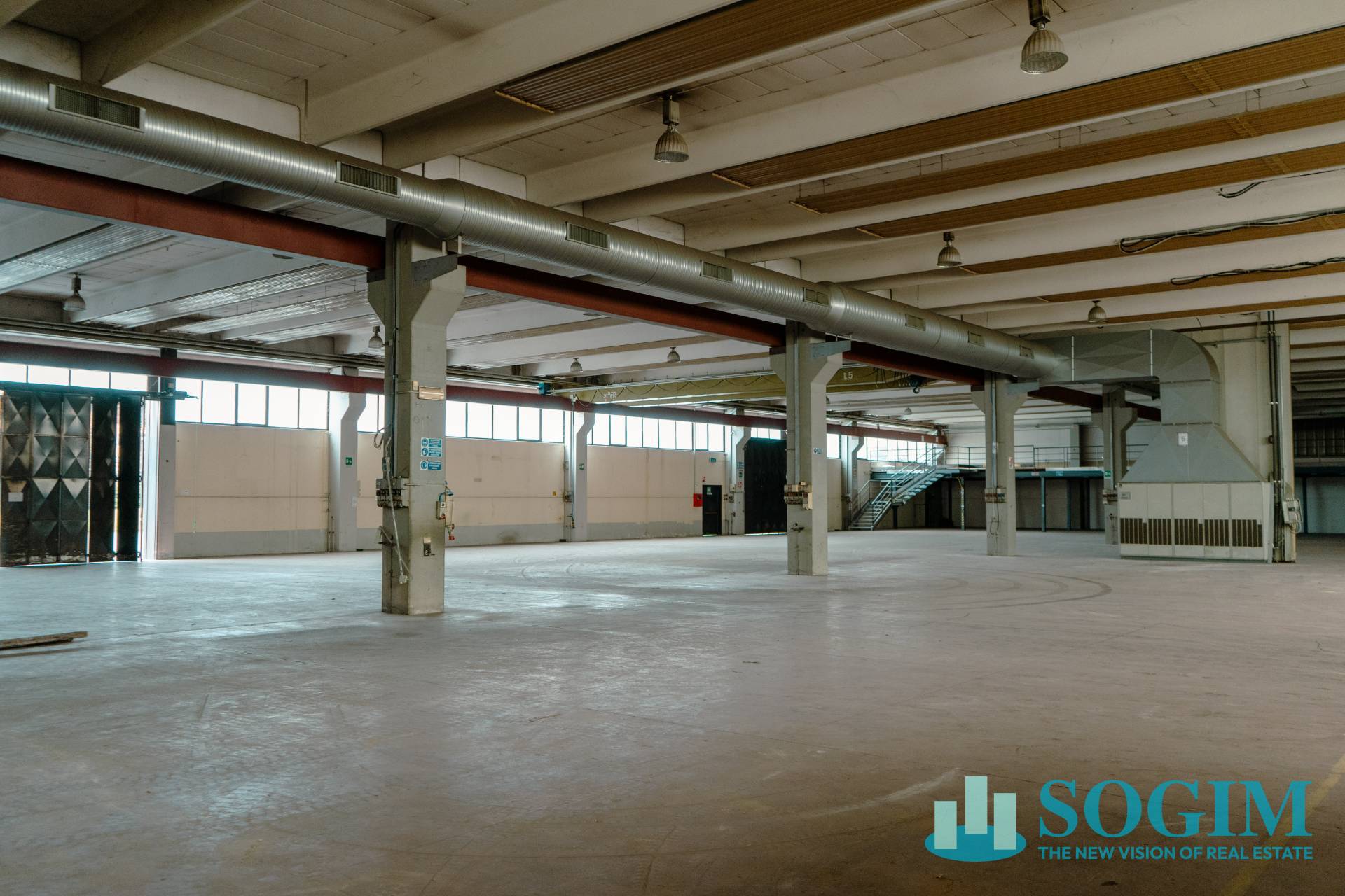 Capannone in affitto a Lurate Caccivio